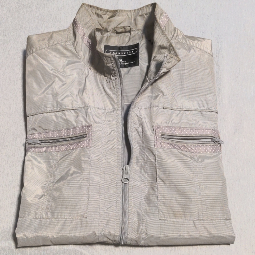 Silver Jacket - image 1